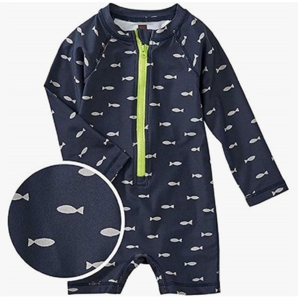 Tea Collection Shortie Rashguard longsleeve swimsuit, Boys, Tiny Fish size 6-9 - Picture 1 of 6